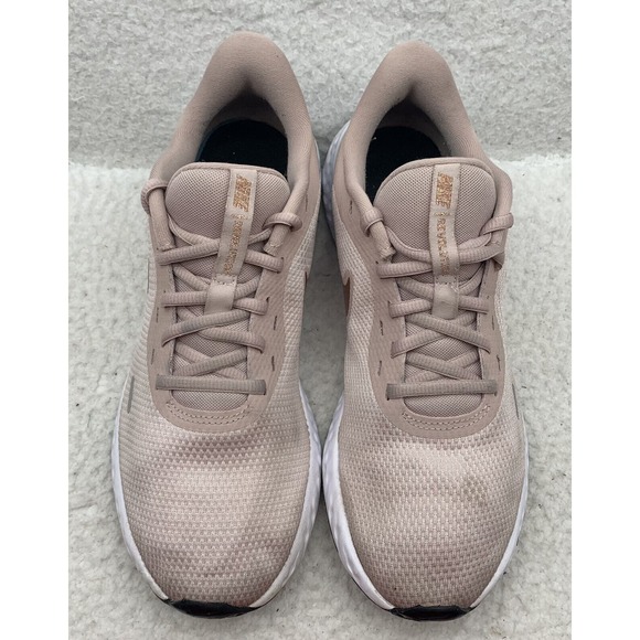 Nike Revolution 5 Running Shoes Womens Size 10 Rose Gold Athletic BQ3207-600‎ - Picture 3 of 12